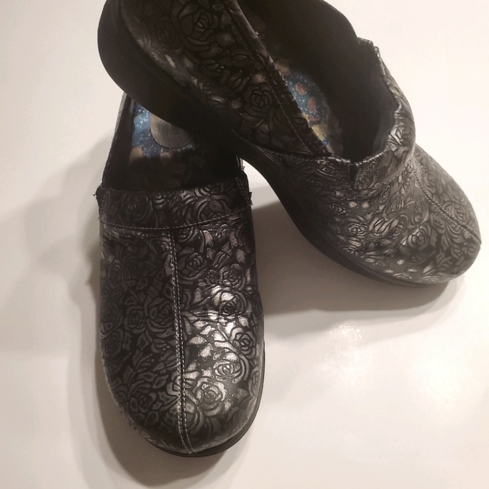 Grey's Anatomy Softwalk style Meredith size 12w